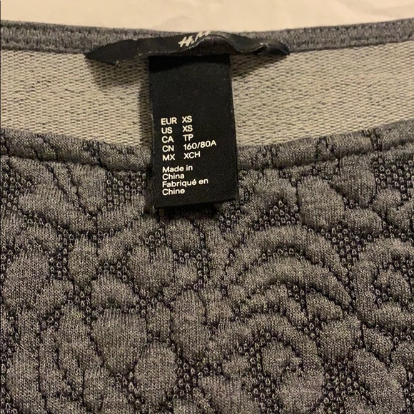 H&M lacey crotchet (front) detail top - Picture 2 of 3